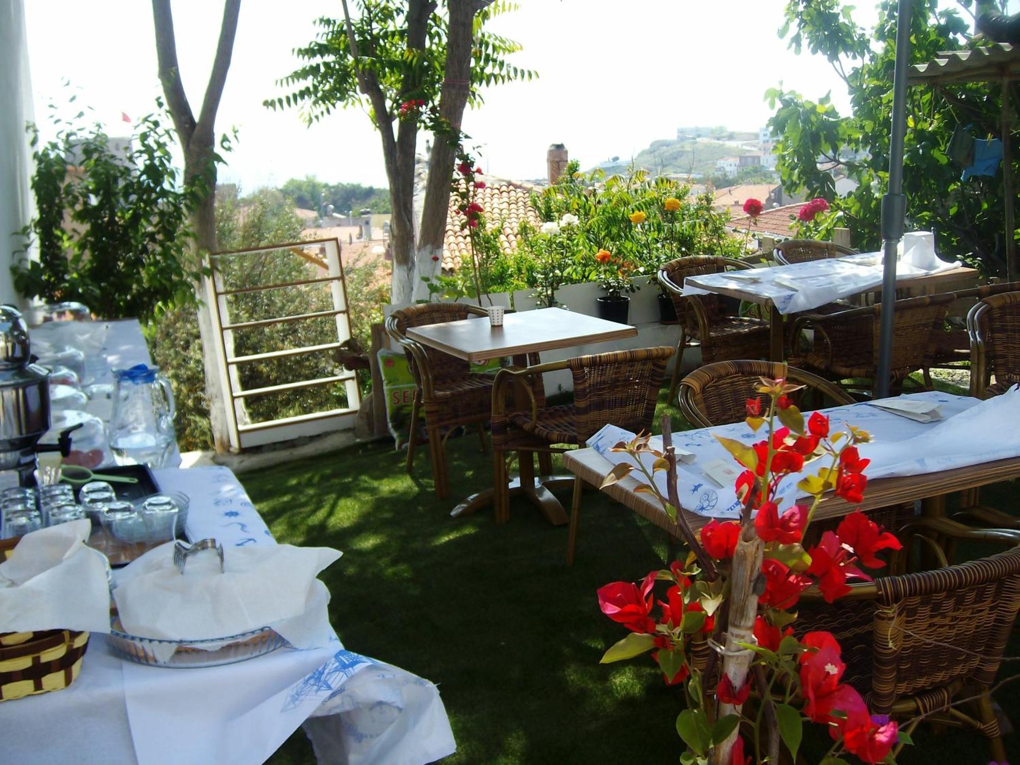 Adali Guest House Bozcaada Exterior foto