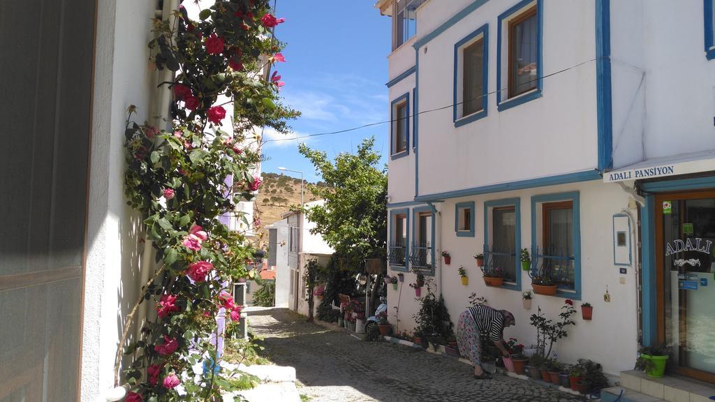 Adali Guest House Bozcaada Exterior foto