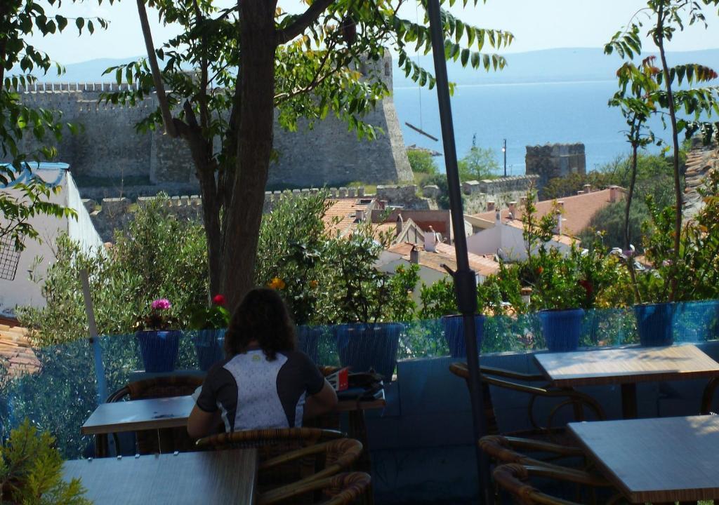 Adali Guest House Bozcaada Exterior foto